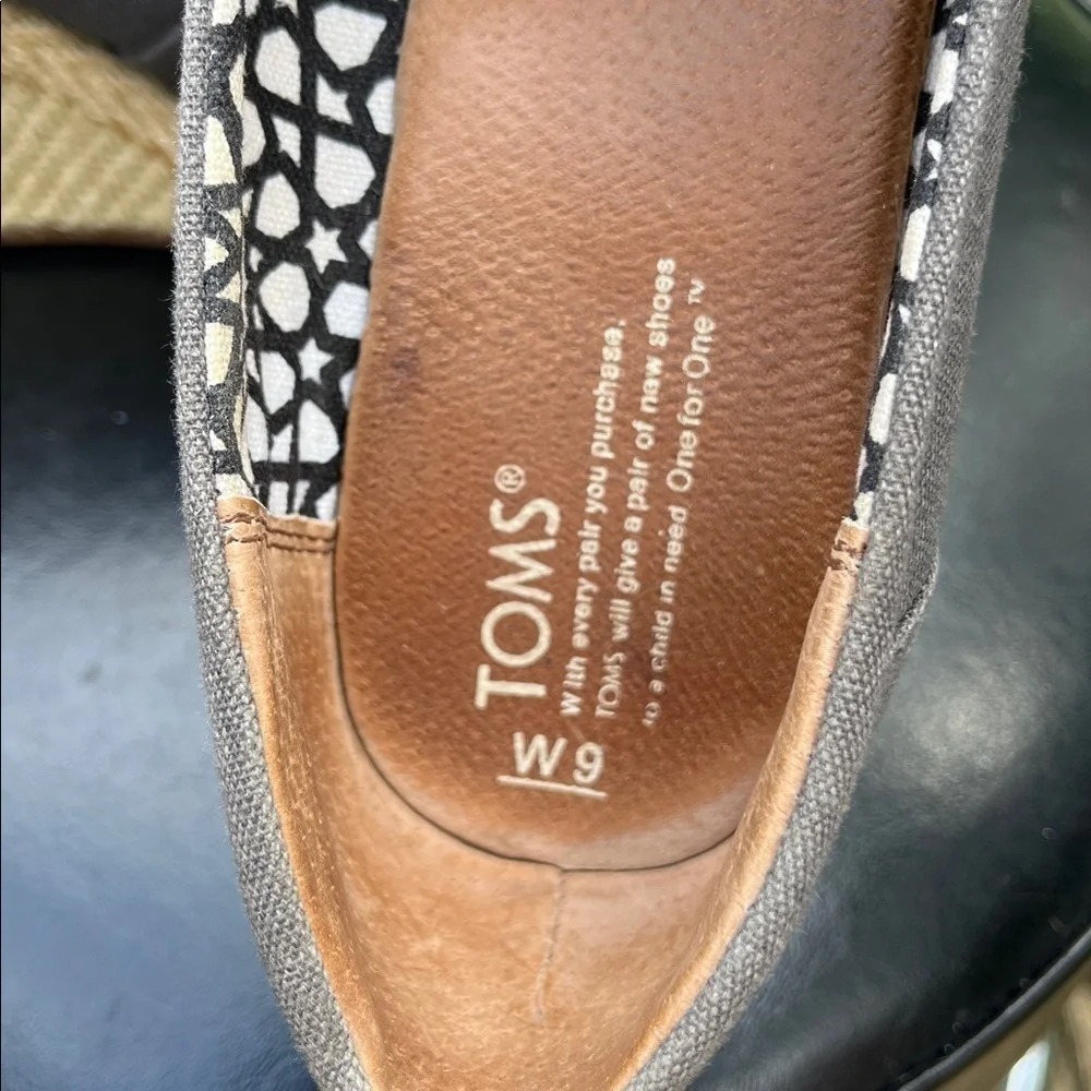 TOMS Calypso Grey Peep Toe Espadrille Wedge Canvas Sandals Heels Shoes Size 9